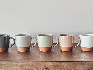 latte mug lined up