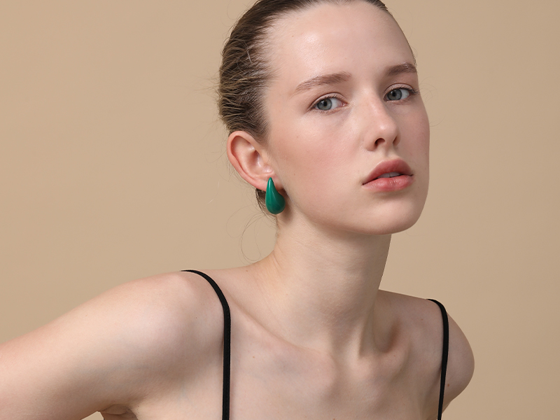 green earrings