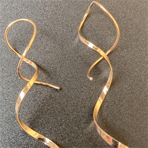 gold hoop earrings for women