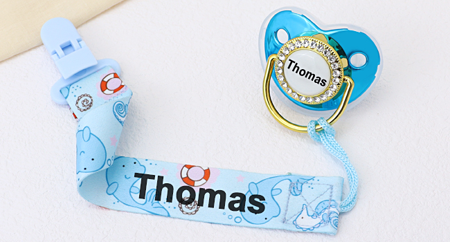 Customize the pacifier and pacifier chain