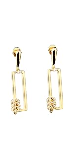 small gold earrings